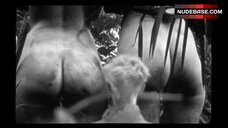 23. Full Naked Vimala Pons in Underwater – The Wild Boys