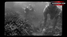 67. Full Naked Vimala Pons in Underwater – The Wild Boys