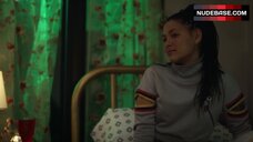 23. Fivel Stewart Flashes Lingerie – T@Agged