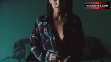 34. Eva Hamilton Shows Breasts – Death Kiss