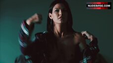 78. Eva Hamilton Shows Breasts – Death Kiss