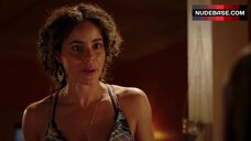 12. Trace Lysette Cleavage – Midnight, Texas