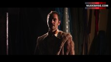 78. Jessica Martin Flashes Butt – Dark Sister