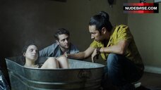 12. Gisselle Kuri in Bathtub – Diablero