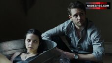 78. Gisselle Kuri in Bathtub – Diablero