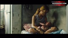 89. Martina Gusman Breast Feeding – Lion'S Den