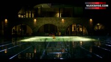 23. Siri Nase Ass Exposed – Parfum