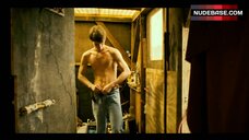 1. Franziska Brandmeier Nude Butt – Parfum