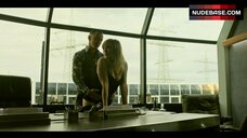 23. Kyra Sophia Kahre Blowjob – Parfum