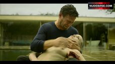 100. Siri Nase Naked Boobs and Butt – Parfum