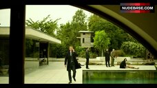 100. Siri Nase Nude Breasts – Parfum