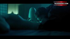 Heida Reed Oral Sex Scene – Stella Blomkvist