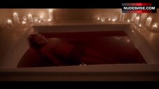 Marolina Fanney Fridfinnsdottir Lying in Hot Tub – Stella Blomkvist