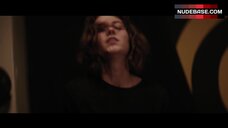 45. Mary Elizabeth Winstead Vomits After Sex – All About Nina