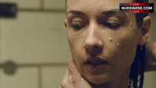 78. Nude Cortney Palm Under Shower – Death House