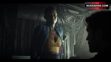 45. Jodie Smith Nipples Through Top – Nightflyers