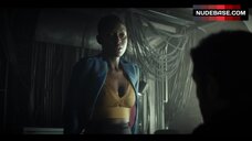 67. Jodie Smith Nipples Through Top – Nightflyers