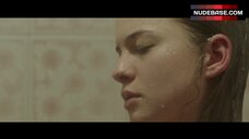 34. Sofia Del Tuffo Masturbating in Shower – Luciferina