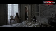 1. Izia Higelin Shows Tits – Rodin