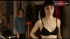 34. Sexy Alice Pagani in Black Bra – Baby