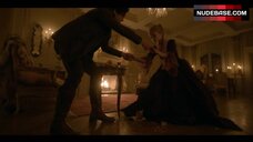 78. Lyla Porter-Follows Decollete – Frontier