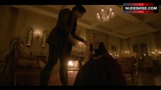 89. Lyla Porter-Follows Decollete – Frontier