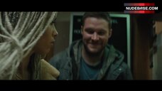 89. Zoe Kravitz Takes Money Out Of Her Bra – Kin