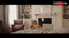 78. Rose Byrne in Lace Bra – Juliet, Naked