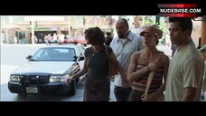 1. Julia Roberts No Bra – The Mexican