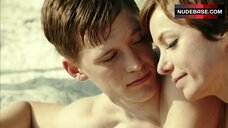 100. Julia Koschitz Nude on Beach – A Minute'S Silence