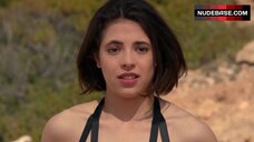 12. Arantza Ruiz Nude on Beach – Fugitiva