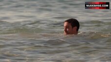 56. Arantza Ruiz Nude on Beach – Fugitiva