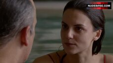100. Melina Matthews in Swimming Pool – Fugitiva