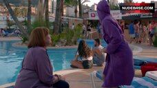 1. Arantza Ruiz in Bikini in Pool – Fugitiva