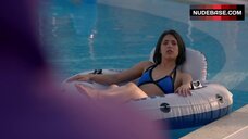 Arantza Ruiz in Bikini in Pool – Fugitiva