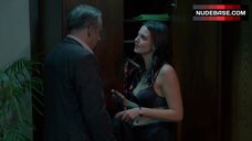 34. Melina Matthews Shows Underwear – Fugitiva