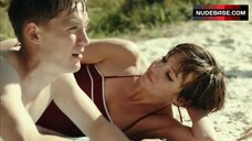 122. Julia Koschitz Boobs Flash – A Minute'S Silence