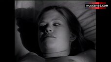 34. Kate Peckham Exposed Tits – Lost On The Bohemian Road