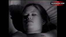 Kate Peckham Exposed Tits – Lost On The Bohemian Road