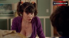 78. Tipper Newton Cleavage – The Guest Book