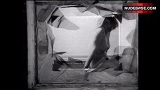 23. Kate Peckham Naked Breasts – Lost On The Bohemian Road