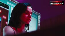 23. Madeline Brewer Webcam Modeling – Cam