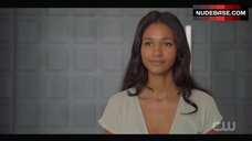 23. Niatia 'Lil Mama' Kirkland Bikini Scene – All American