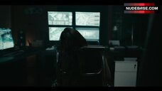 1. Anna Bederke Shows Tits – Beat