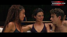 Paulina Singer Kissing – Tell Me A Story