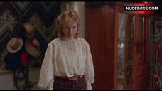 45. Colleen Camp Spreasd Her Legs – Valley Girl