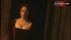 12. Jodhi May Sexy Scene – The Other Boleyn Girl