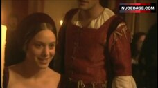 45. Jodhi May Sexy Scene – The Other Boleyn Girl