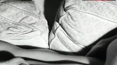 5. Guinevere Turner Ass Scene – Go Fish