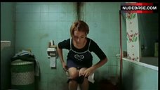 6. Diana Palazon Toilet Scene – Gente Pez